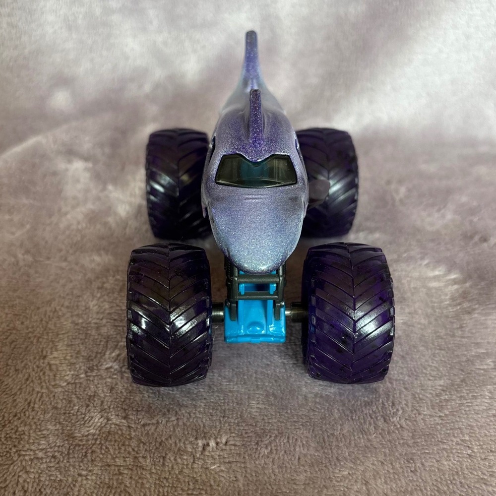 Monster Jam Megalodon Galaxies Series Purple Shark Monster Truck 1:64 Scale - Picture 3 of 7